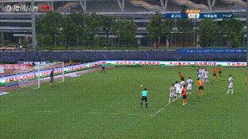 蒿俊闵抢断奥斯卡,蒿俊闵助攻戈德斯