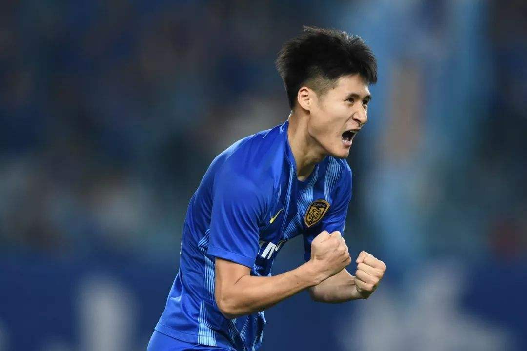 中超国内球员薪水一览表,中超江苏苏宁易购年薪