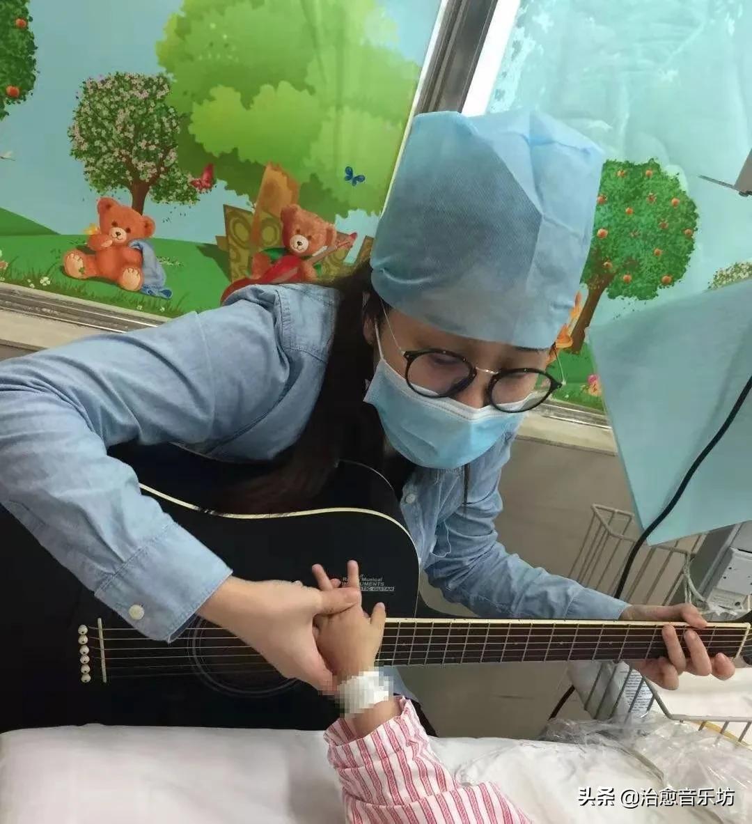 娓╂煍鐨勬煶鍙跺垁,娣辫闊充箰