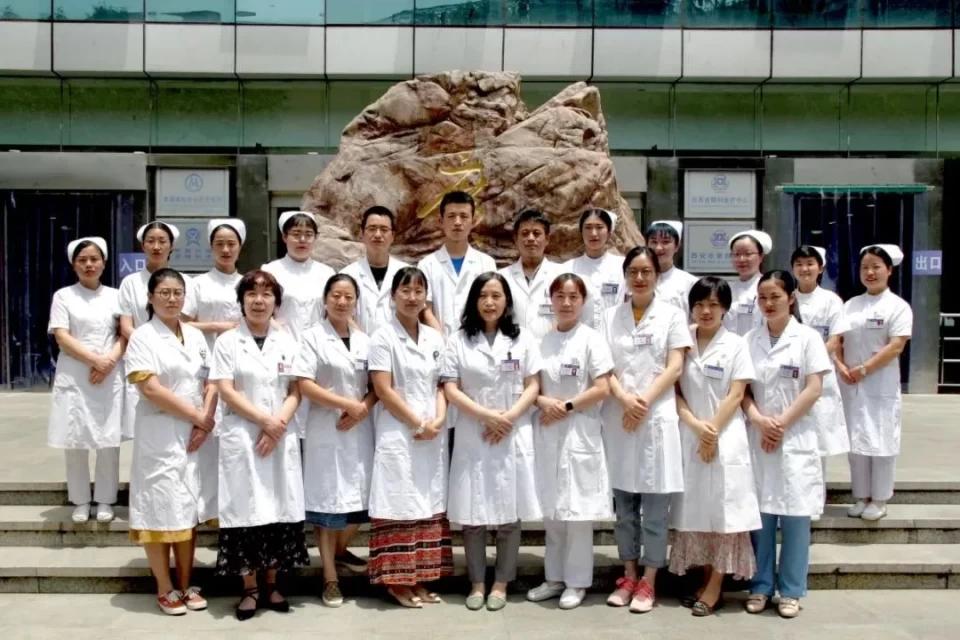 麦粒肿攻略,麦粒肿如何自己正确涂药膏