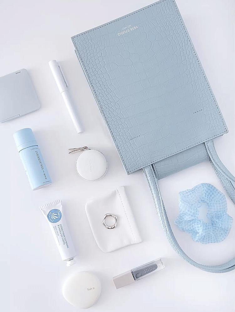 女孩子包包里有什么秘密,女孩包包里的秘密小短片