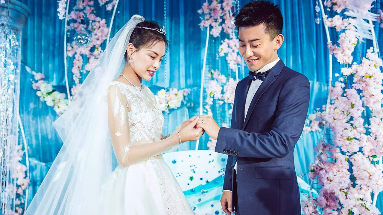 20金跳水女皇吴敏霞现状如何？拒嫁豪门嫁爱情，如今官至副书记