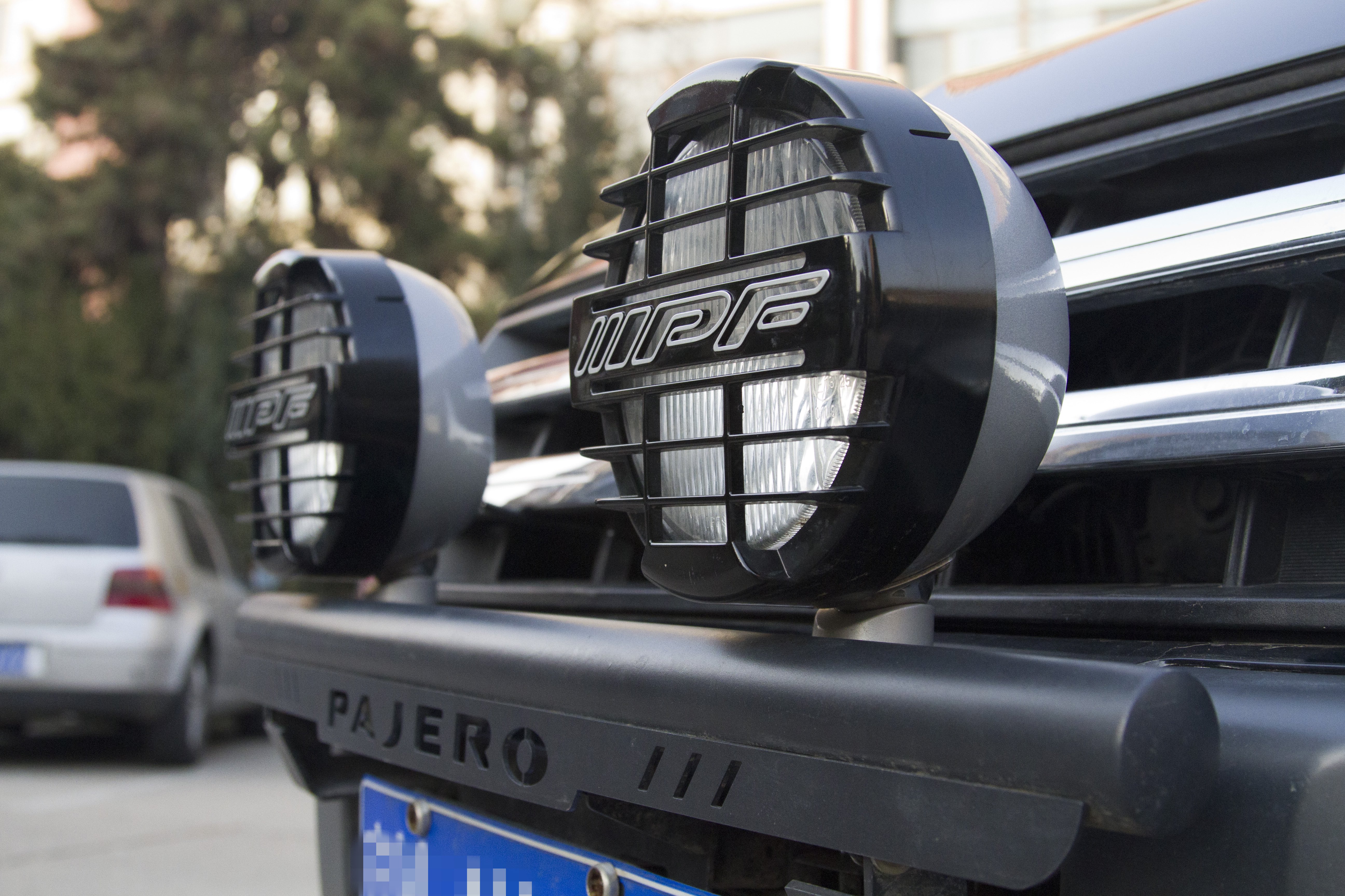 帕杰罗20万左右,19年三菱帕杰罗手动挡20万左右