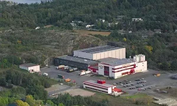 从刷涂料到乳胶漆的过程,桐油漆与水性油漆的优缺点