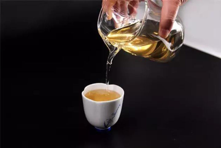 用一句话描述各山头普洱茶的特点,普洱茶六大名山头茶的特点介绍