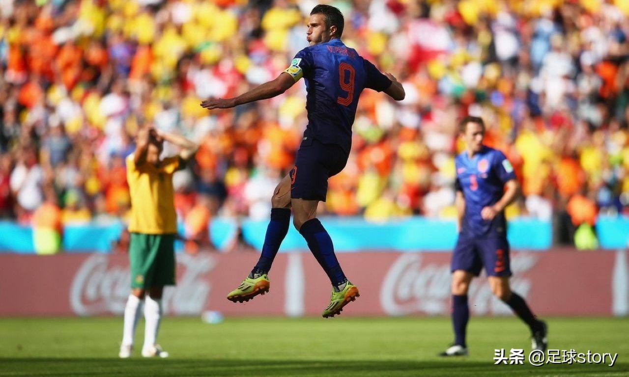 他缔造了欧冠历史第一奇迹,阿贾克斯拜仁三连冠