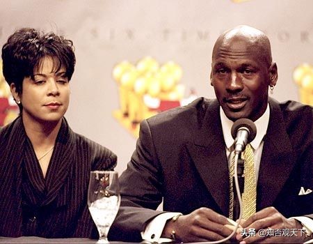 乔丹退役后谁是公牛的老大,飞人乔丹是哪一年退役