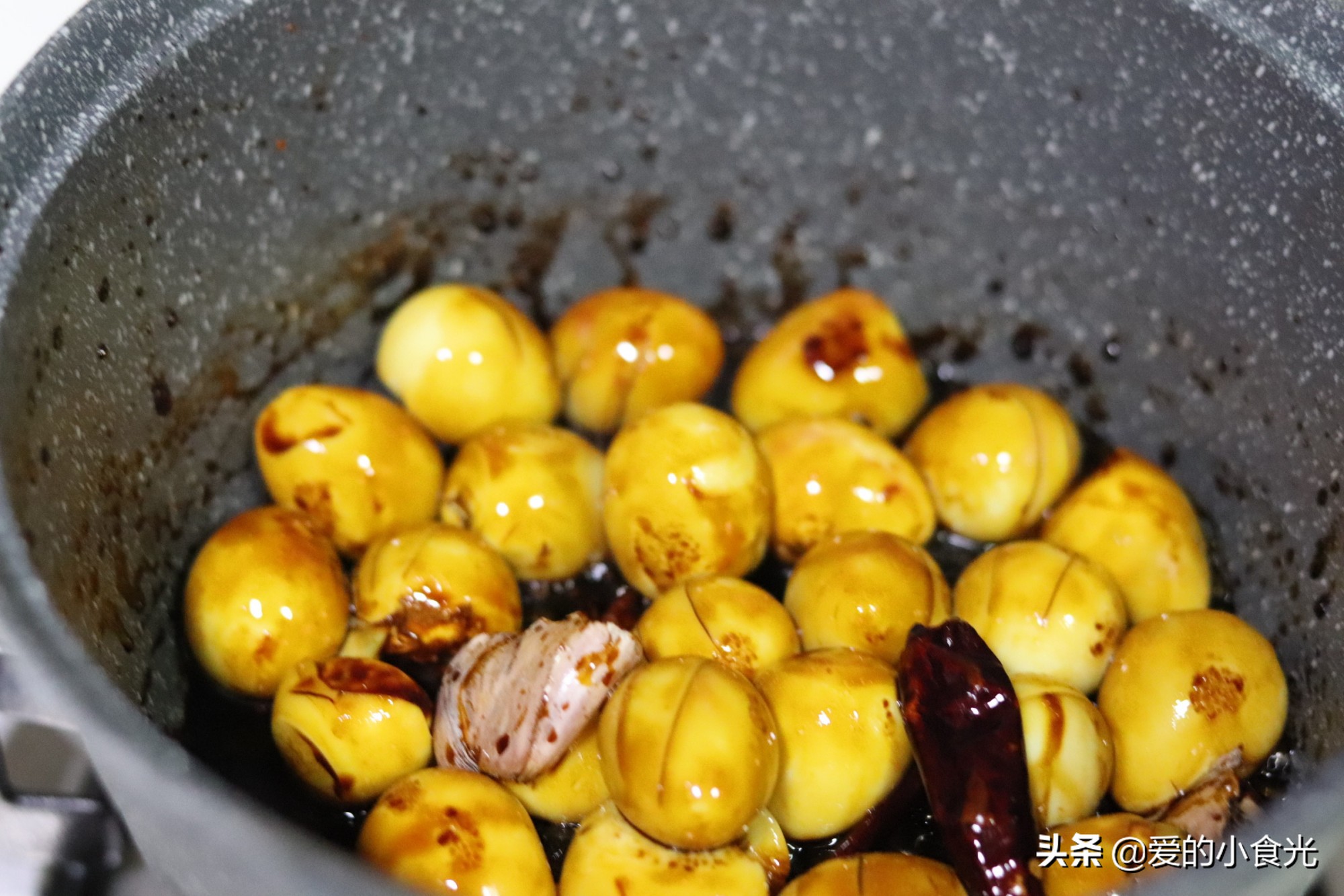 卤蛋茶叶蛋鹌鹑蛋,鹌鹑蛋怎么做卤茶叶蛋好吃