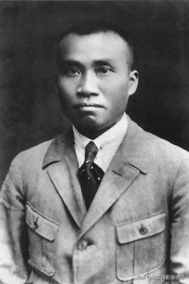 致敬十大元帅，珍惜今天幸福生活