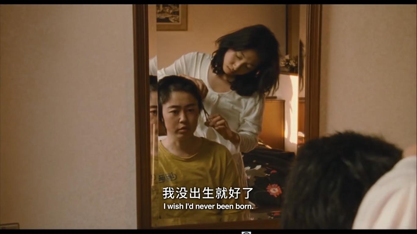 女护工入侵老人私生活，《0.5毫米》用“性空虚”揭开时代隐疾