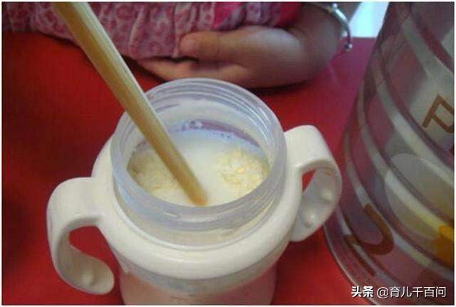人工喂养奶粉的危害,100元的奶粉能满足营养吗