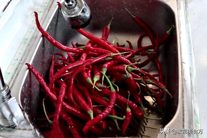 在家做豆瓣酱详细步骤,三伏天的豆瓣酱的做法