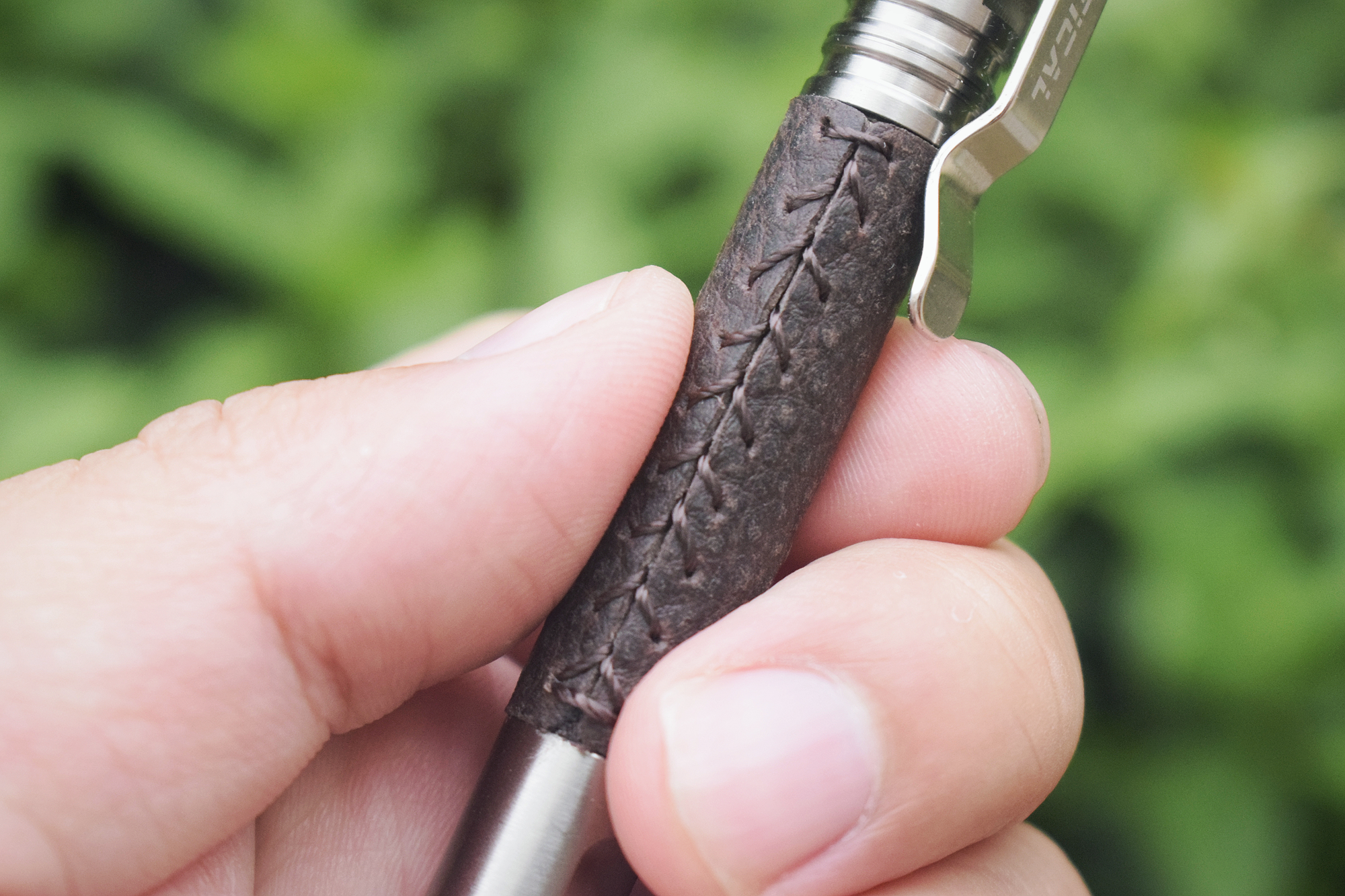 弘安保罗战术笔破窗效果,尊奢体验