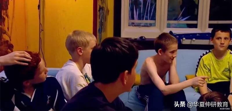 没有大人管的小孩怎么样了,没有大人管的孩子的后果