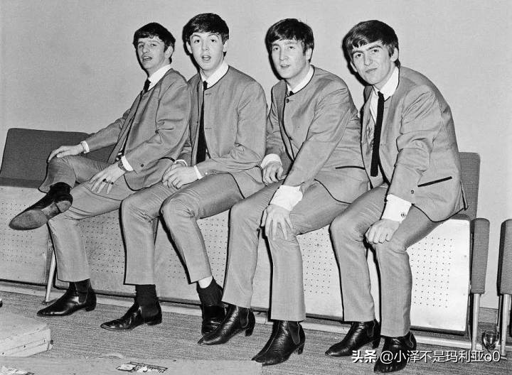 短腿怎么选高筒靴,怎么选女短高跟靴才不会磨脚