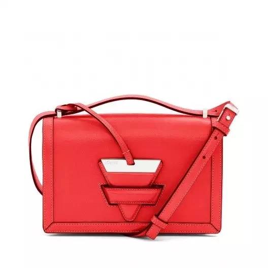 在日本买什么品牌的包包最划算,哪个国家买大牌包包最便宜正品