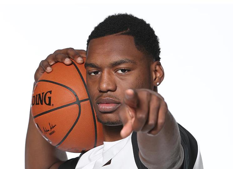 艾顿2米16身高,艾顿身高2.18米