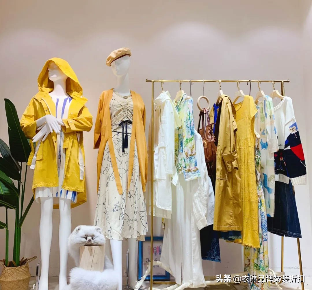 广州品牌女装折扣批发拿货渠道,广州品牌折扣女装一手货源