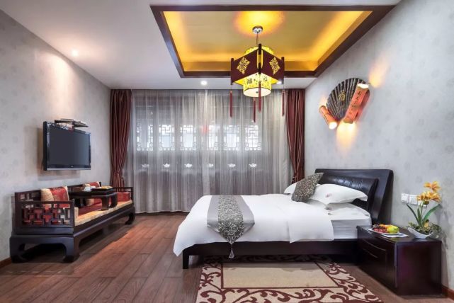 想在这温柔如风的夏天，和台儿庄古城客栈邂逅