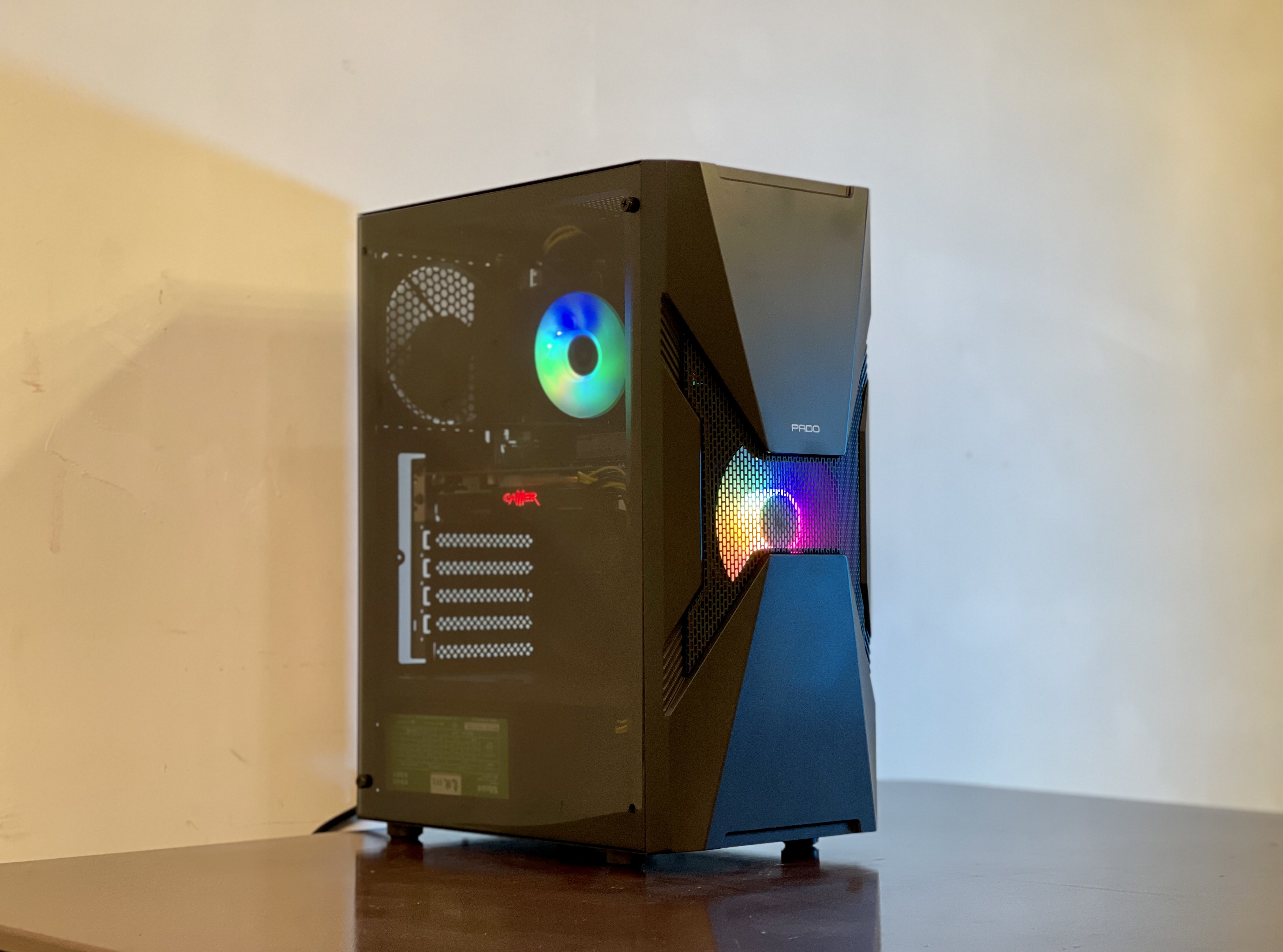 推荐几款有性价比的电脑主机,游戏和设计兼顾的电脑主机推荐