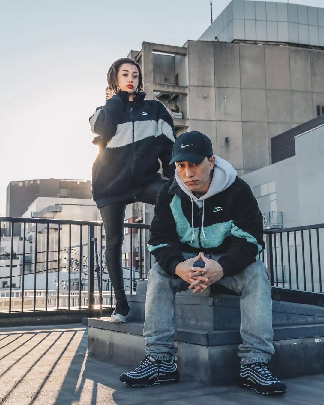 只有nike才有倒钩吗,为什么现在的耐克有4个勾