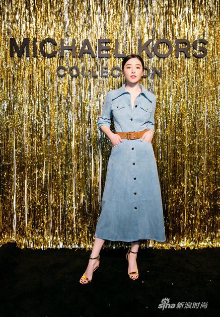 杨幂刘雯的时髦感,杨幂巴黎时装周走秀视频