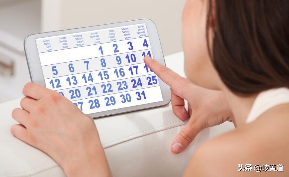 女性月经量少怎样调理吃什么药,导致女性月经量少的原因有哪些