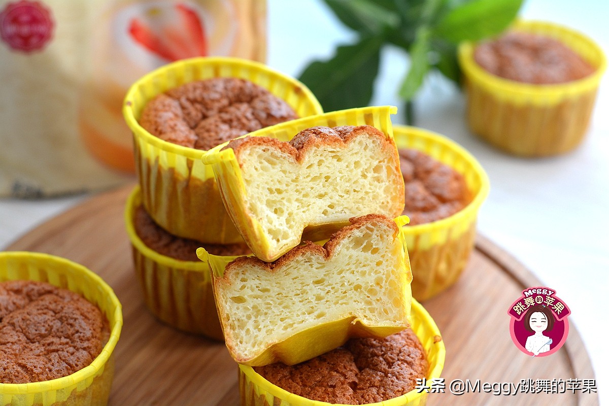 2个鸡蛋蛋糕超级简单零失败,2个鸡蛋1碗面粉不用烤箱教你做