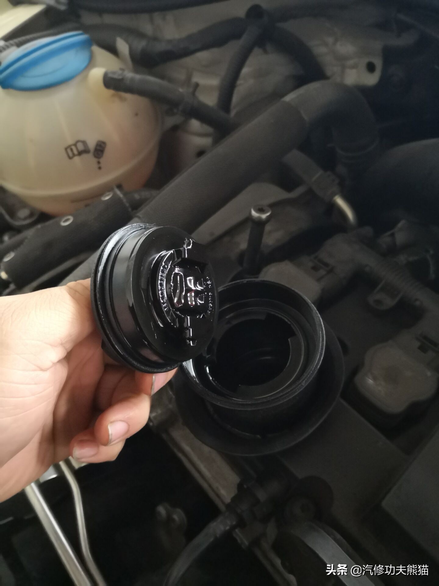 13年奥迪tts多少公里烧机油,奥迪tts急加速故障灯