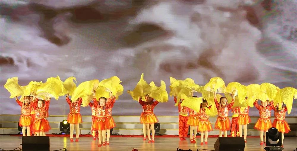 报告：第71集团军八一幼儿园，建园70年啦！