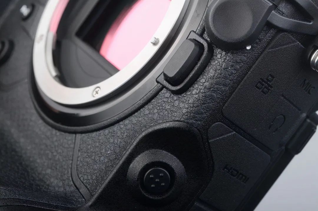 尼康z2470f4和24200选哪个好,尼康旗舰微单z9将问世中关村在线