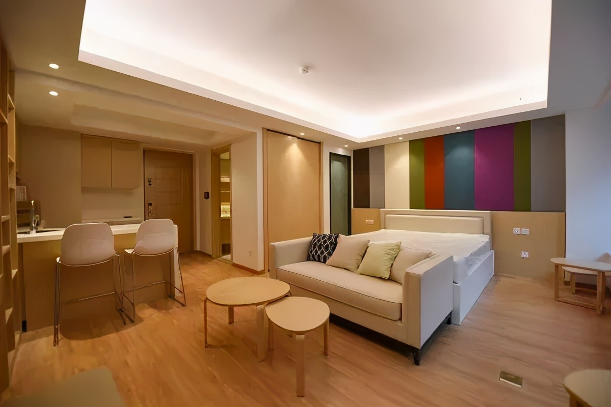 苏宁易购停牌后股票走势,苏宁易购停牌公告