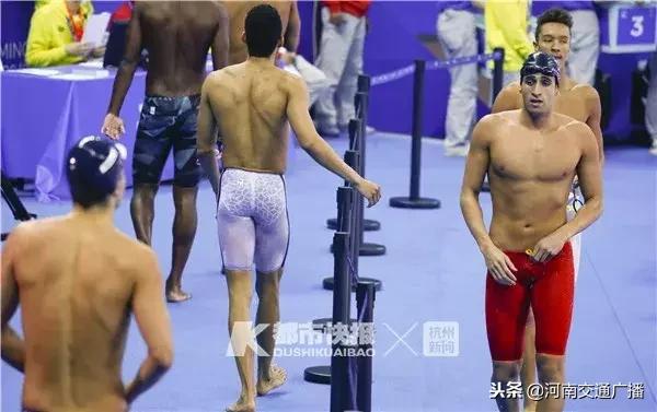 游泳选手穿了透明*袜丝**？这是一条认真的科普贴！