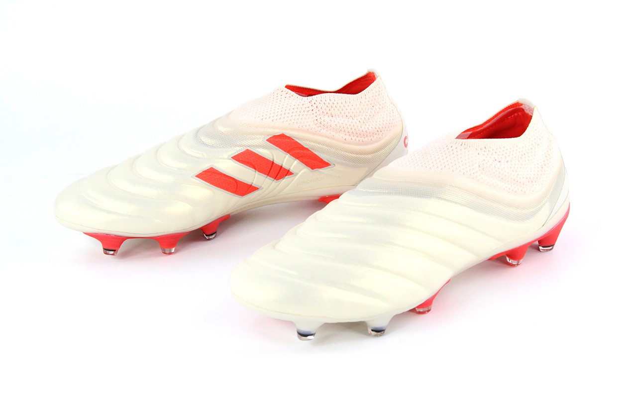 袋鼠皮也能玩无鞋带！阿迪达斯COPA19+FG静态赏析