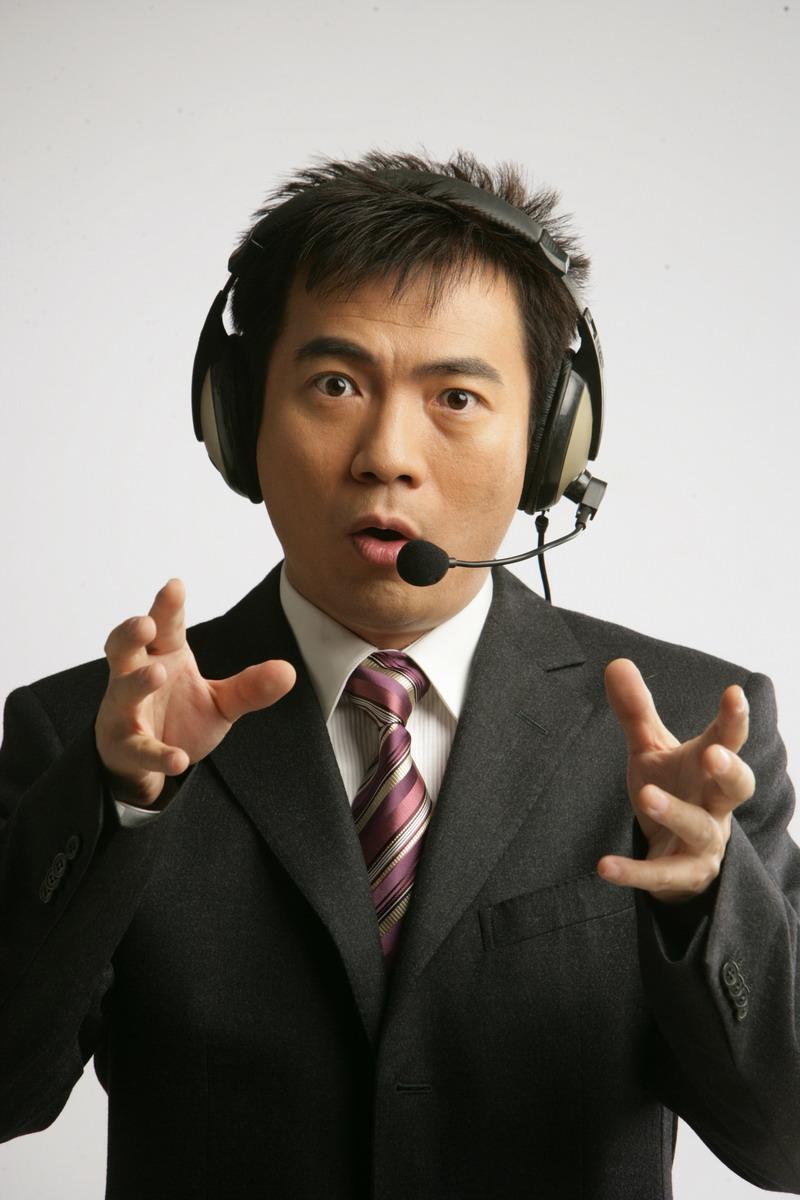 黄健翔离婚官司,黄健翔婚姻