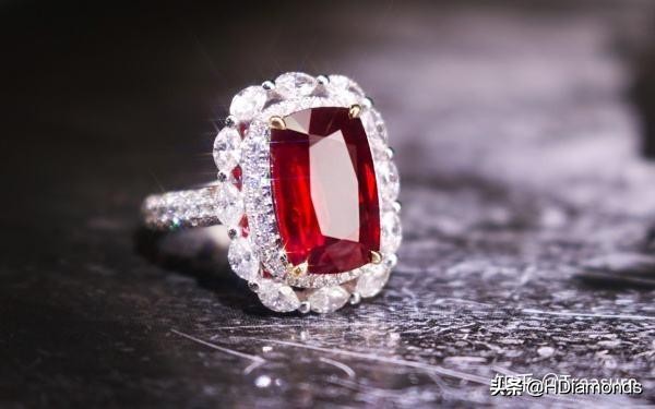 蓝宝石戒指有哪些款式好看简单,翡翠镶嵌戒指款式最新图片