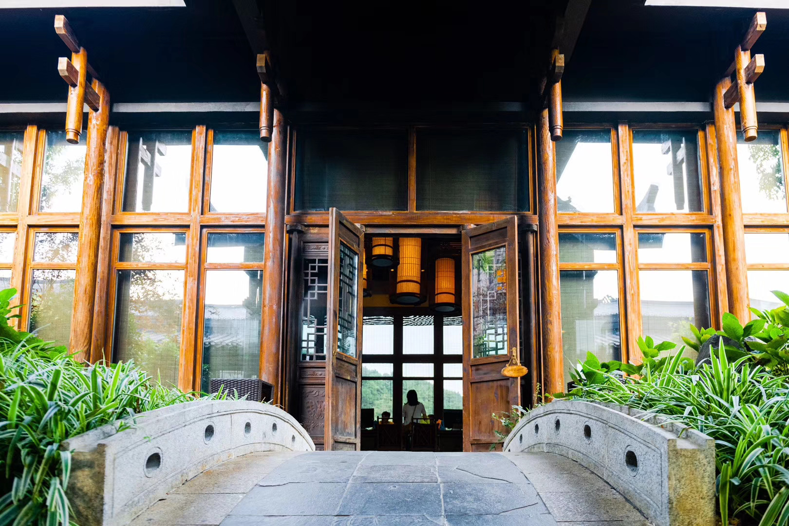 丹寨万达小镇全攻略｜夏天必打卡的小镇之一