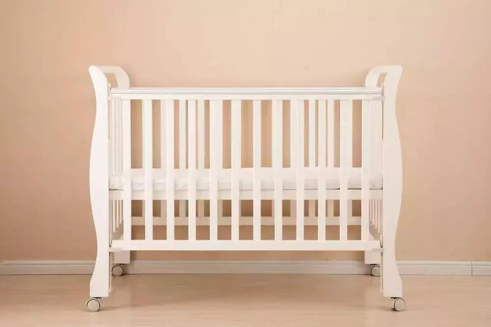 婴儿床买怎样的安全,买什么样的婴儿床最好最安全