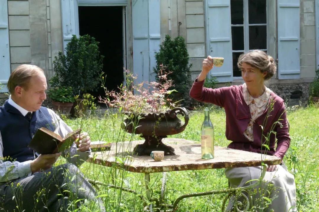 脸部连续几天暴晒后怎么补救,脸晒后急救最佳方法