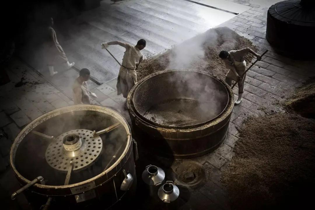 添兵添酱价位,酱香型白酒跟茅台对比