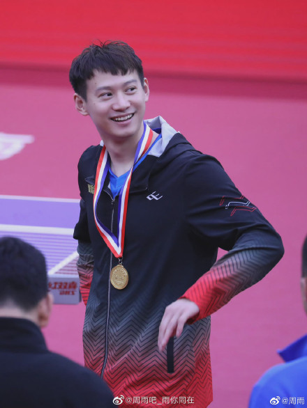 周雨宣布退役完整版,周雨啥时候退役的