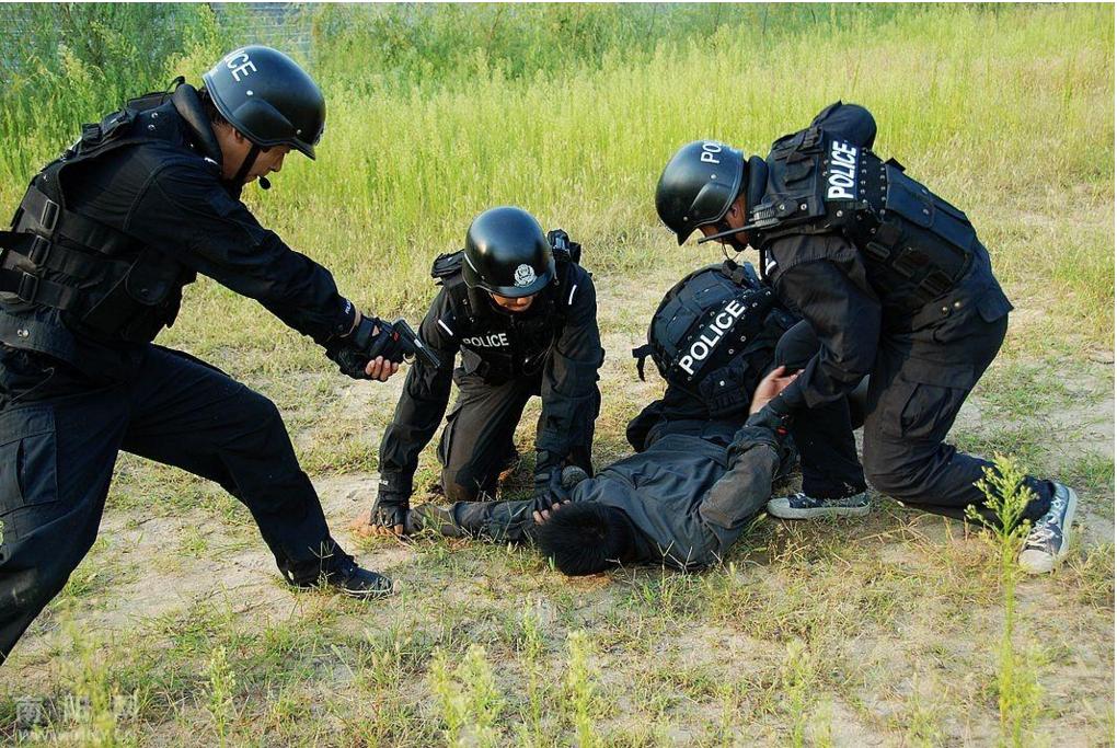 “狱警”薪资待遇高、工作性质好，赶超公务员，专科生也有机会