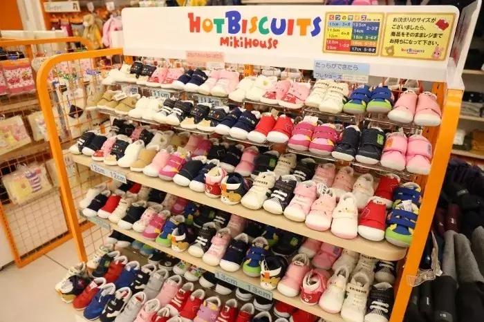 日本购物必买母婴清单,日本购物必买母婴产品