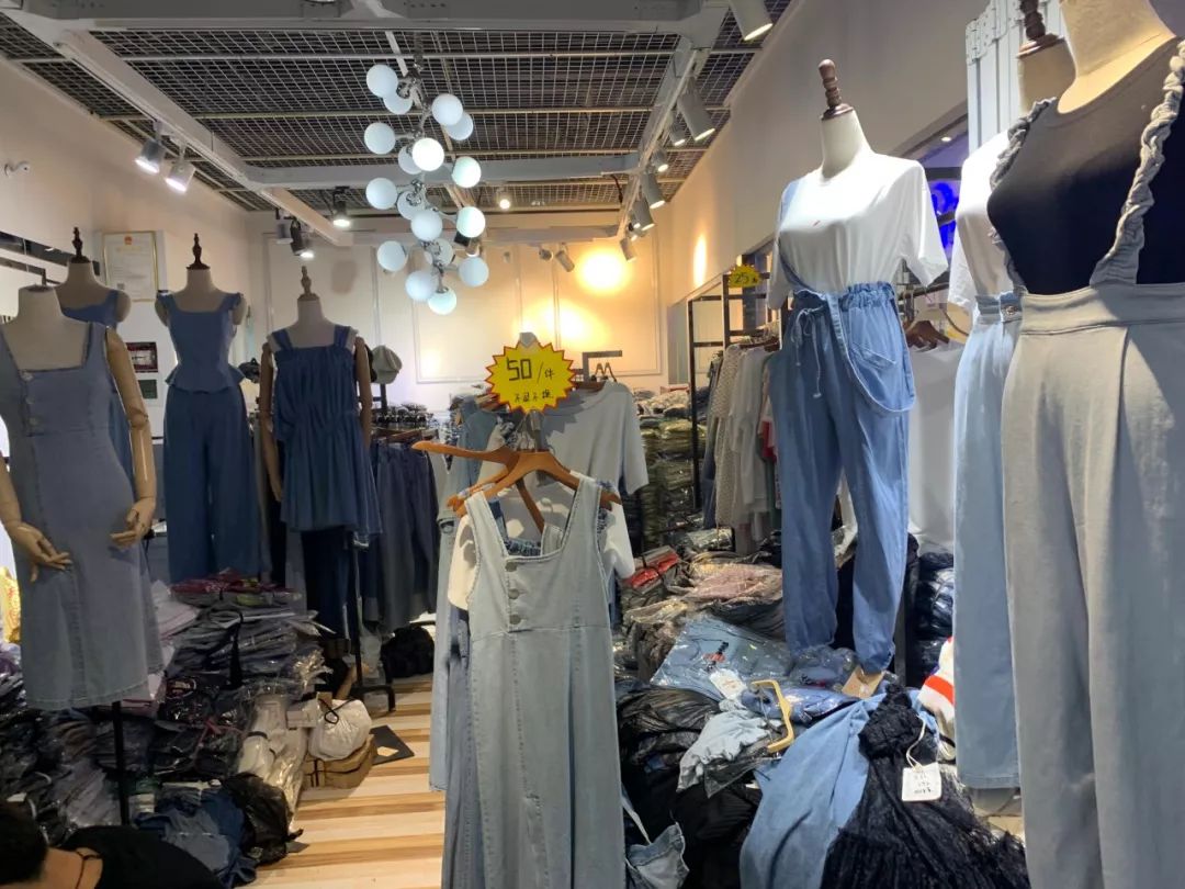 3平方米旺铺月租18万，一件衣服25元，广州十三行的水有多深？