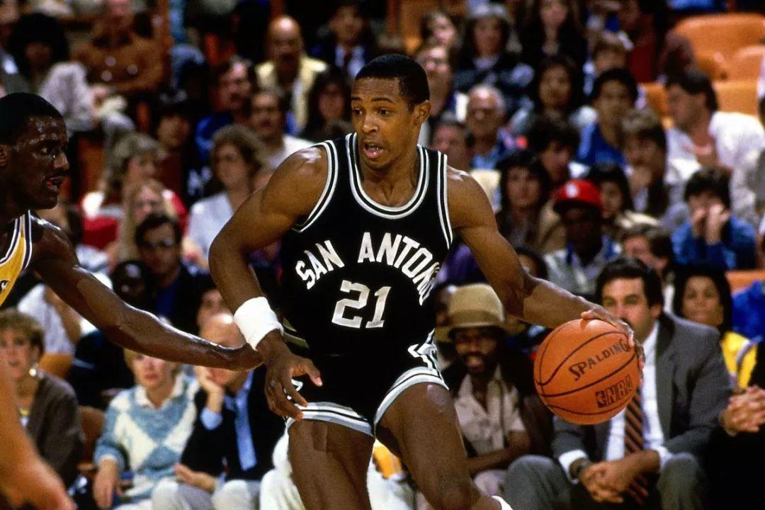 nba历史最强得分后卫乔丹,nba历史绝杀榜单乔丹9次