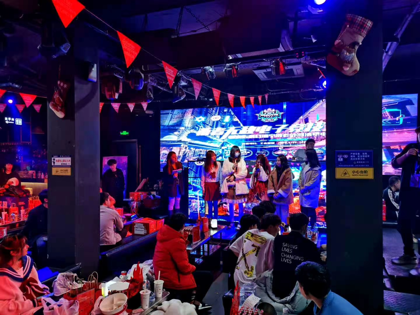 “电竞+文旅”宁波老外滩特色酒吧王者荣耀挑战赛火爆启航