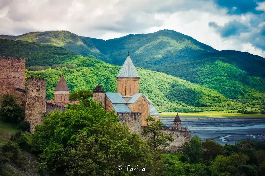 知乎高赞关于旅行,值得旅游的小众国家有哪些