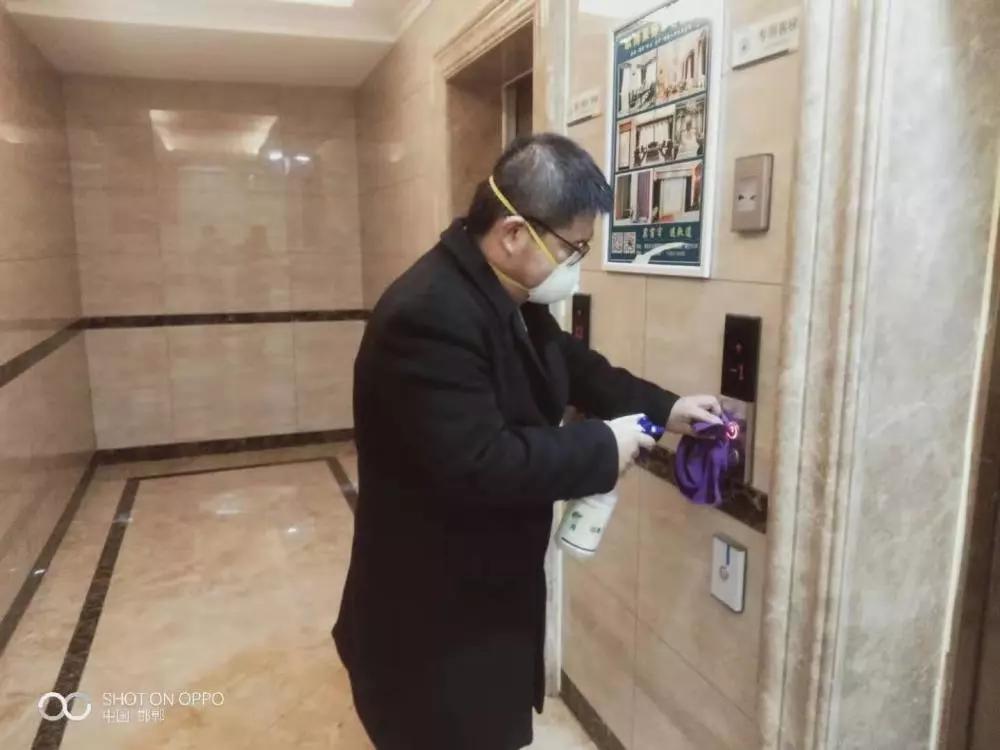 疫情无情人有情爱心蔬菜送一线,疫情无情民生有爱送菜到家暖人心