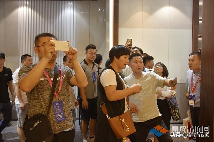 鍏ㄥ眿楂樼椤跺瀹氬埗,椤跺楂樼鍏ㄥ眿瀹氬埗