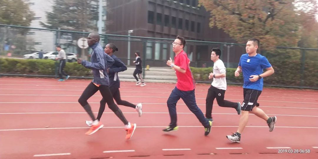 上海市晨跑团,沪上23所高校